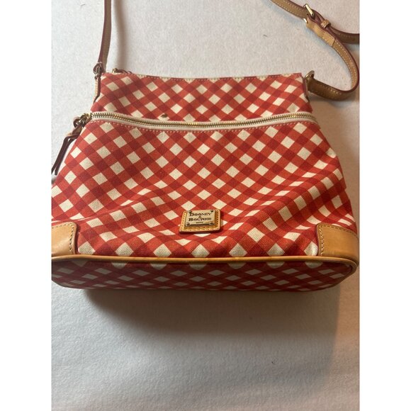 Dooney & Bourke Red & White Checkered Crossbody Bag With Adjustable Strap - Picture 4 of 8